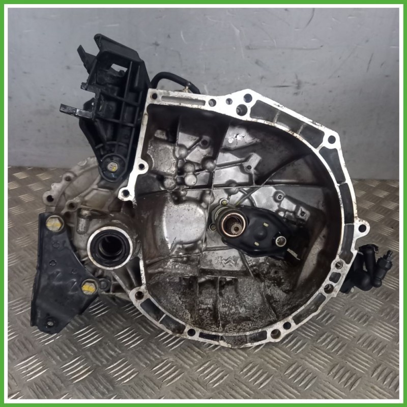 Cambio Manuale PEUGEOT 208 HM01 Originale Usato