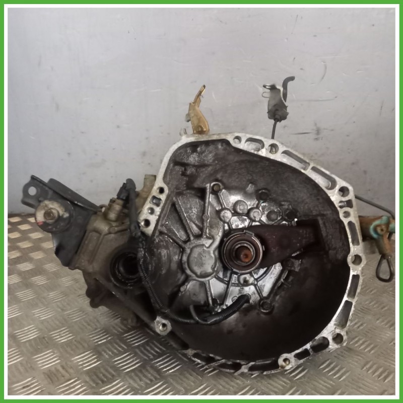 Cambio Manuale TOYOTA YARIS JPP 1.0 16V 1SZFE Originale Usato