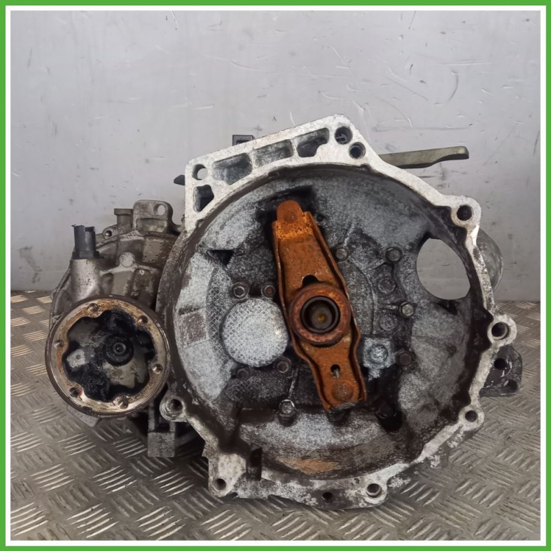 Cambio Manuale VOLKSWAGEN POLO 6R 1.2 TDI CFW Originale Usato
