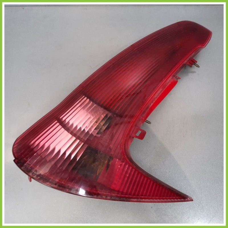 Fanale Fanalino Posteriore Destro DX VALEO PEUGEOT 206 6351R4 Originale Usato