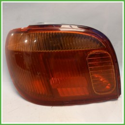 Fanale Fanalino Posteriore Sinistro SX TOYOTA YARIS FRP 815610D070 Usato