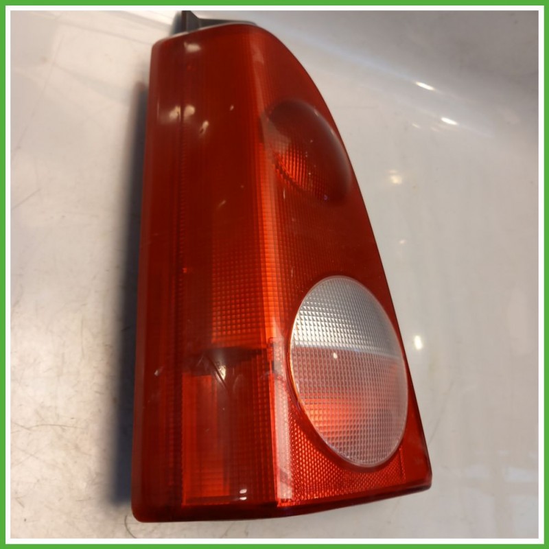 Fanale Fanalino Posteriore Sinistro SX VALEO OPEL AGILA H00 9209548 Usato