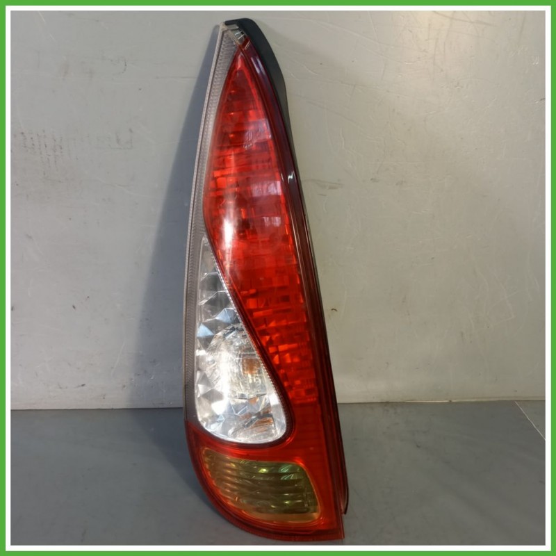 Fanale Fanalino Posteriore Sinistro SX TOYOTA YARIS VERSO 8156052331 Usato
