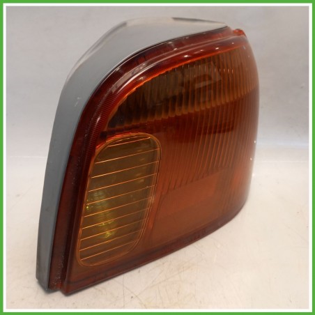 Fanale Fanalino Posteriore Destro DX TOYOTA YARIS FRP 815510D070 Usato