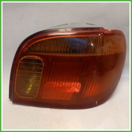 Fanale Fanalino Posteriore Destro DX TOYOTA YARIS FRP 815510D070 Usato