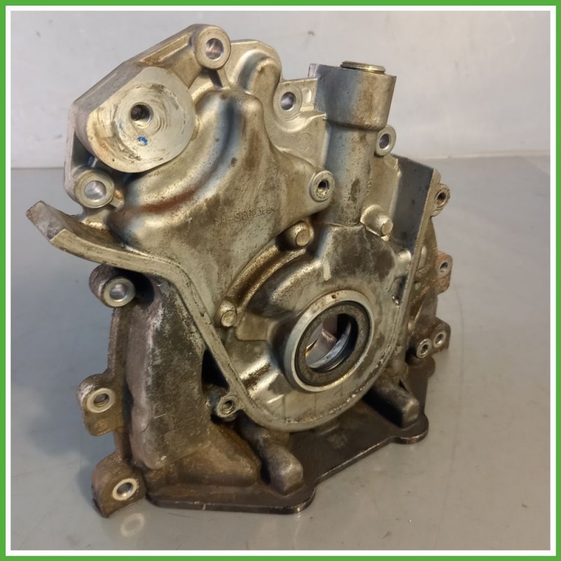 Pompa dellolio LAND ROVER DISCOVERY 3a Serie 276DT 2.7 LR123716 2004 2009