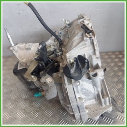 Cambio Manuale DACIA SANDERO 3a serie dal 06/2022 3a serie B4DH4 Originale Usato