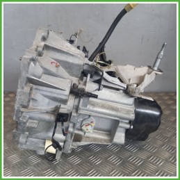 Cambio Manuale DACIA SANDERO 3a serie dal 06/2022 3a serie B4DH4 Originale Usato