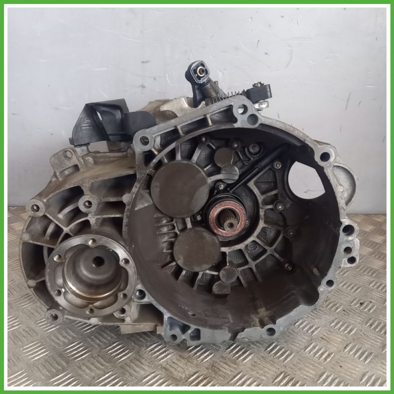 Cambio Manuale VOLKSWAGEN PASSAT 3C 2.0 TDI CBAC Originale Usato