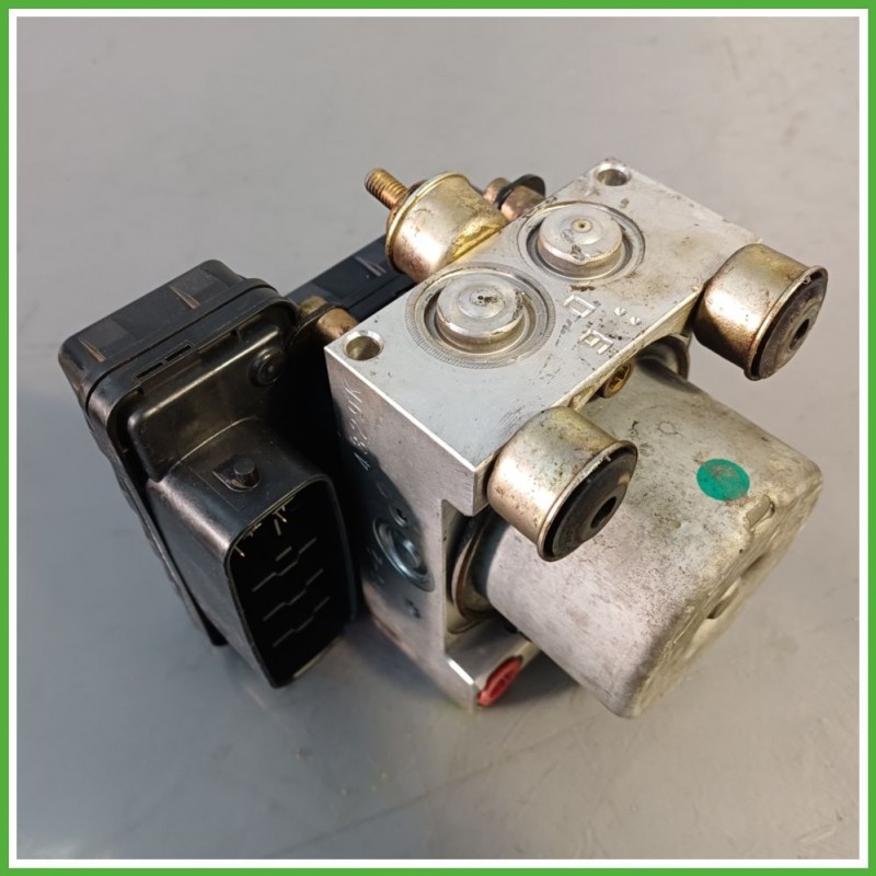 Centralina ABS Modulo Pompa SUMITOMO BTB4 440500D013 TOYOTA YARIS FRP Originale Usato