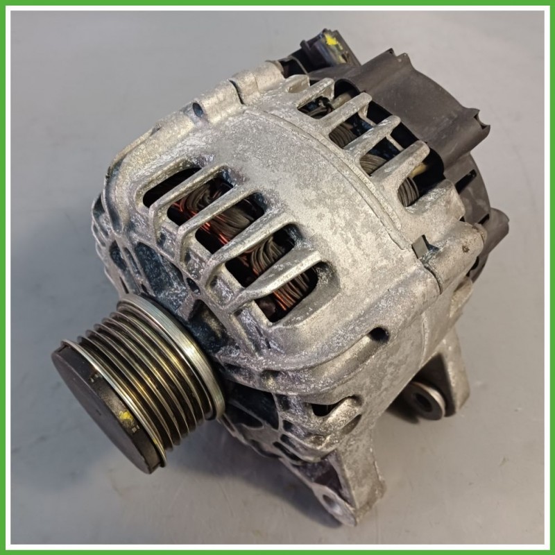 Alternatore VALEO TG12C261 PEUGEOT 208 9818677980