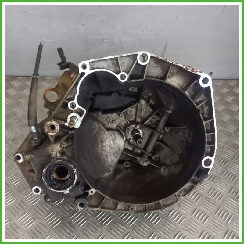 Cambio Manuale FIAT UNO 156C046 Originale Usato