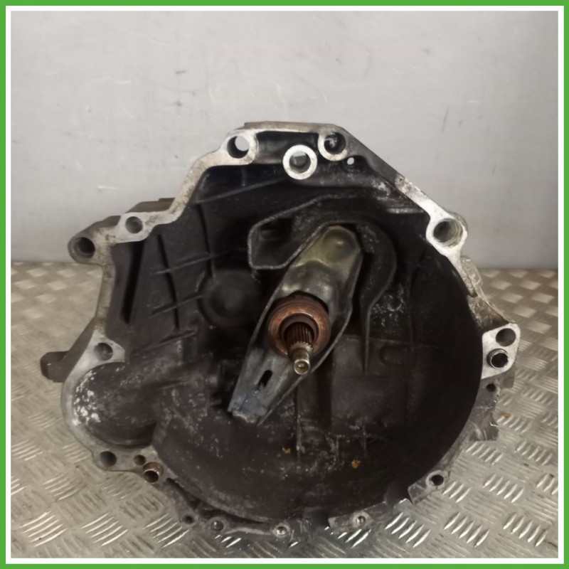 Cambio Manuale AUDI A4 8D 1.6 ADP Originale Usato