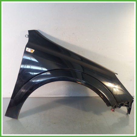 Parafango Anteriore Destra DX OPEL ASTRA A04 Station Wagon 2004 2011 NERO 2HU 157 Originale Usato