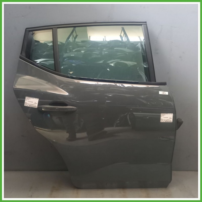 Porta Portiera Sportello Posteriore Destra DX GRIGIO SCURO DACIA SANDERO 3a serie dal 06/2022 3a serie 2022 Originale Usato