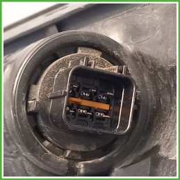 Faro Fanale Proiettore Anteriore Destro DX KIA PICANTO 3a Serie 921021Y011 Usato
