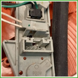 Fanale Fanalino Posteriore Sinistro SX TOYOTA YARIS 815610D110 Usato
