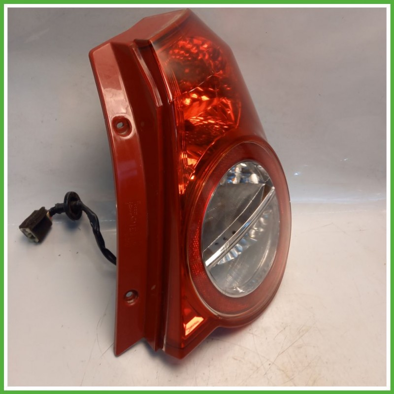 Fanale Fanalino Posteriore Destro DX SUNSANG CHEVROLET (DAEWOO) AVEO T250 95952067 Usato