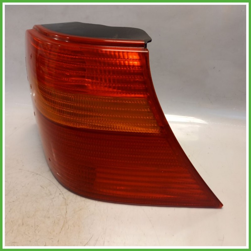 Fanale Fanalino Posteriore Destro DX VALEO VOLKSWAGEN GOLF 1J 1J6945096F Usato