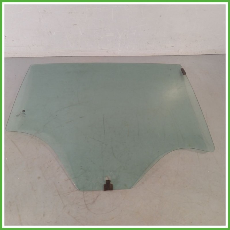 Cristallo Laterale Scendente Posteriore Destro DX FIAT TIPO 6J 5 Porte 52065516 2015 2019 MOPAR 004026