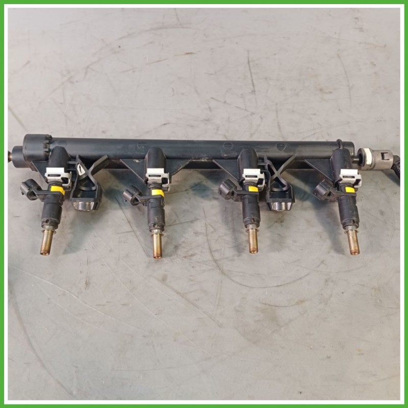 Rail con iniettori carburante PEUGEOT 208 8F02 1.4 198552 2012 2015