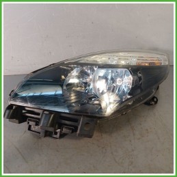 Faro Fanale Proiettore Anteriore Sinistro SX VALEO 89903382 RENAULT SCENIC 3a Serie 260606760R Usato