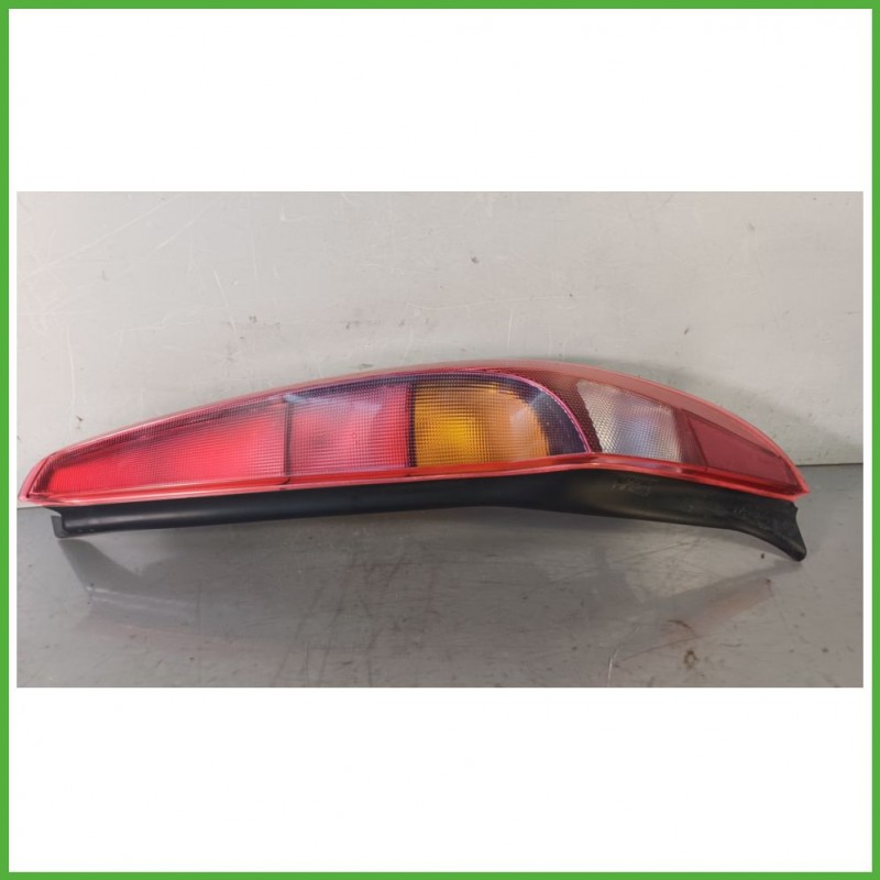 Fanale Fanalino Posteriore Destro DX SCINTEX 28.63.02 FIAT PUNTO 2U 51764372 Usato