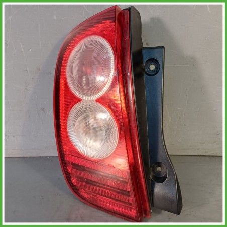 Fanale Fanalino Posteriore Sinistro SX VALEO NISSAN MICRA K12E 26555BC500 Usato