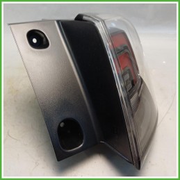 Fanale Fanalino Destro DX Hella 93235958 Opel Crossland X 2020 YQ01103780 Originale Usato