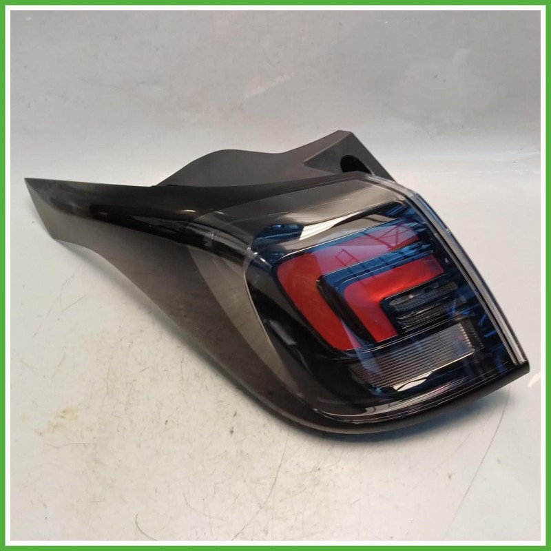 Fanale Fanalino Sinistro SX Hella 510512838 Opel Crossland X 2020 YQ01103680 Originale Usato