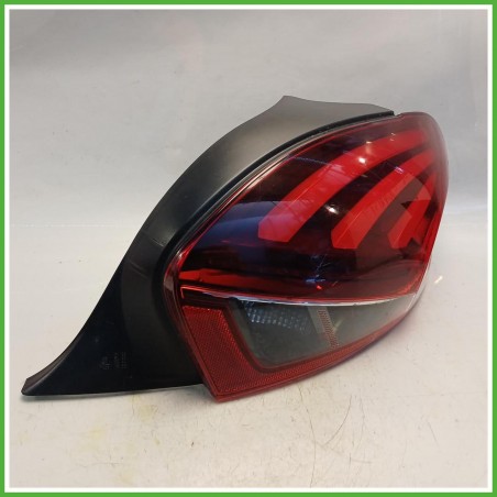Fanale Fanalino Destro DX  Peugeot 208 1 Serie 2016-2019 9825601180 Originale Usato