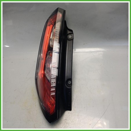 Fanale Fanalino Destro DX  Fiat Punto 3 Serie 2011-2018 51701590 Originale Usato