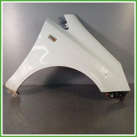Parafango Anteriore Destro DX Opel Corsa D Berlina 5 Porte 2011 Bianco Originale Usato