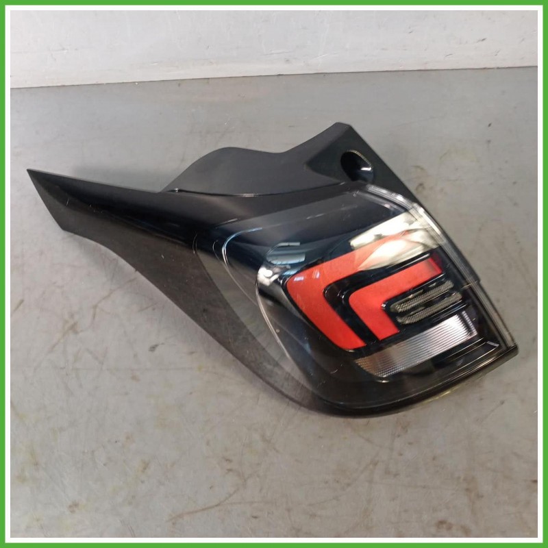 Fanale Fanalino Sinistro SX Hella 510512838 Opel Crossland X 2020 39235957 Originale Usato