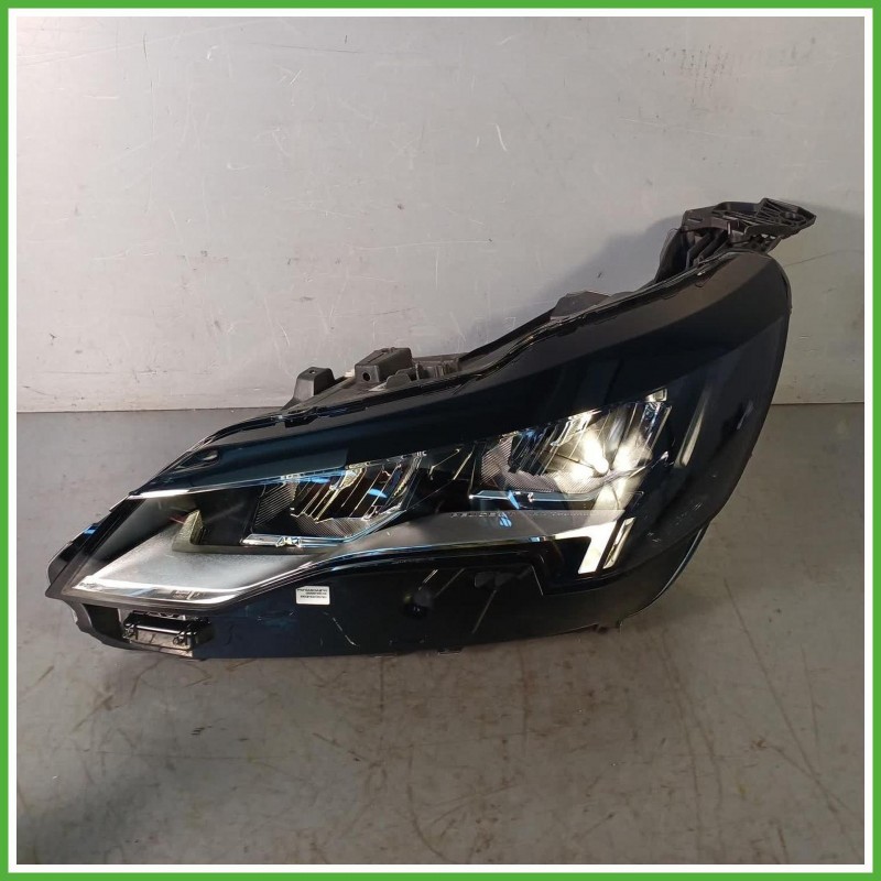 Faro Fanale Proiettore Sinistro SX Valeo 9836230480 Peugeot 3008 2 Serie 2020-2023 1675889580 Originale Usato