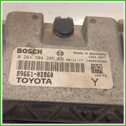 Centralina Motore Iniezione ECU Bosch 0261S04205 Toyota Yaris France 3 Serie 1.0 VVT-i 16v. 89661-0DB60 Benzina 2009-2011