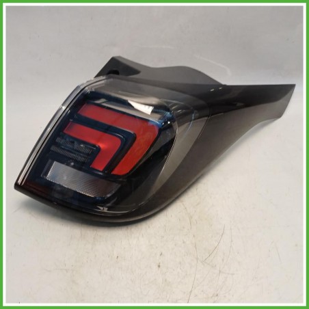 Fanale Fanalino Destro DX Hella 93235958 Opel Crossland X 2020 YQ01103780 Originale Usato