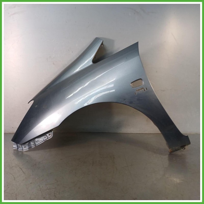 Parafango Anteriore Sinistro SX Toyota Corolla 4 Serie Berlina 5 Porte 2001-2004 Grigio Chiaro Originale Usato