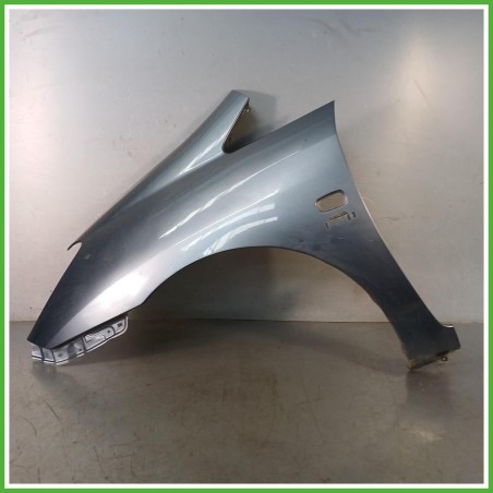 Parafango Anteriore Sinistro SX Toyota Corolla 4 Serie Berlina 5 Porte 2001-2004 Grigio Chiaro Originale Usato
