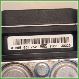 Centralina ABS Modulo Pompa Bosch 0265251864 95507578 Opel Corsa D 2011 Originale Usato