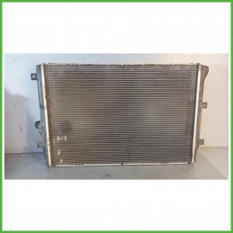 Radiatore Motore  Volkswagen Passat 6 Serie 1.6 TDi BlueMotion 16v. 1K0121251AB CAY 2010-2014