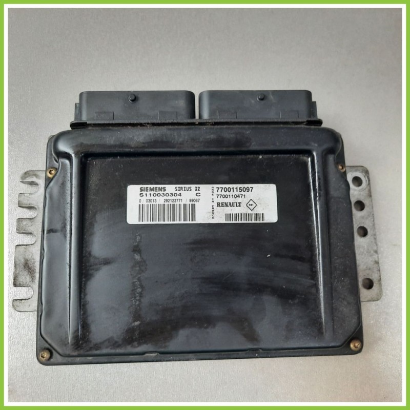 Centralina Motore Iniezione ECU SIEMENS S110030304 RENAULT CLIO 2a Serie 1.4 RT 7700115097 Benzina 1998 2001