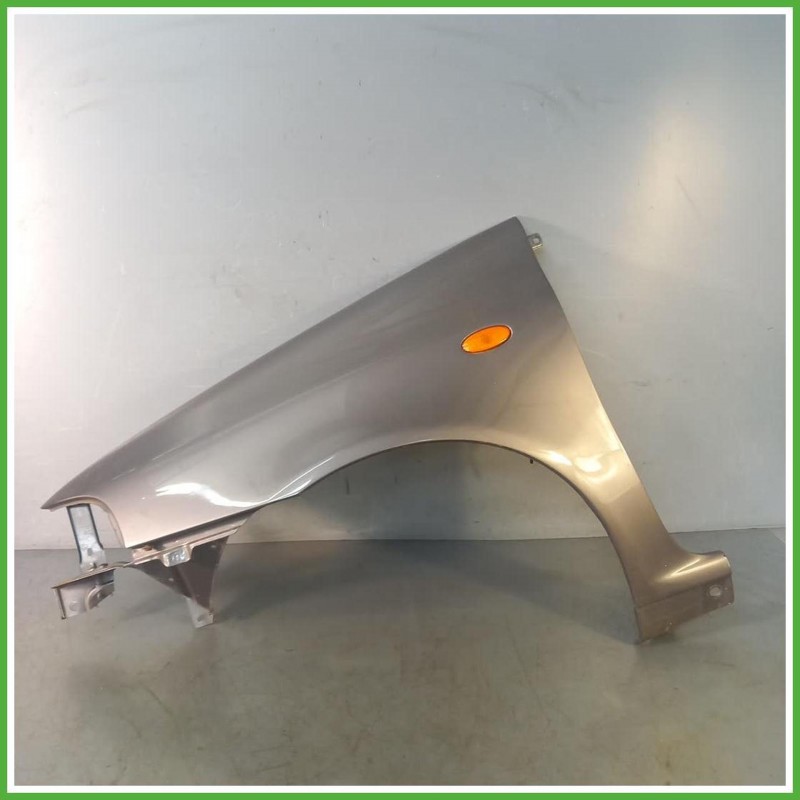 Parafango Sinistro SX Fiat Punto 1 Serie Berlina 5 Porte 1996-1999 Grigio Originale Usato