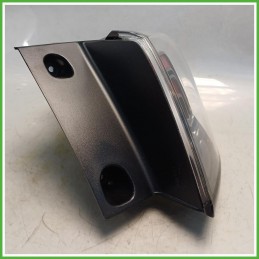 Fanale Fanalino Destro DX Hella 93235958 Opel Crossland X 2020 YQ01103780 Originale Usato