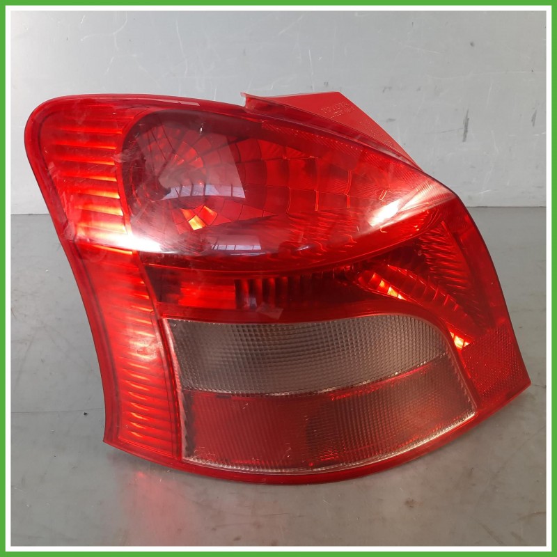 Fanale Fanalino Sinistro SX  Toyota Yaris France 2 Serie 2005-2009 815610D110 Originale Usato