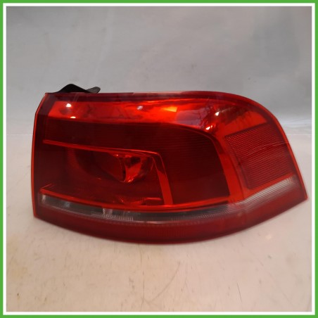 Fanale Fanalino Destro DX  Volkswagen Passat 6 Serie 2010-2014 3AE945096F Originale Usato