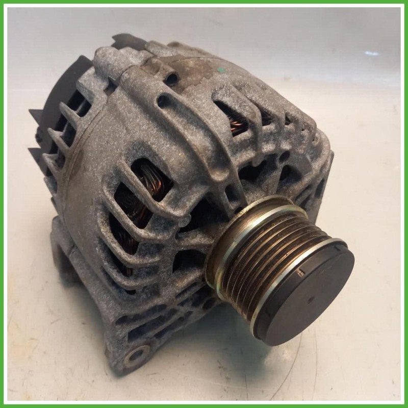 Alternatore Valeo TG12C124 Renault Captur 1 Serie 231008918R 2013-2017