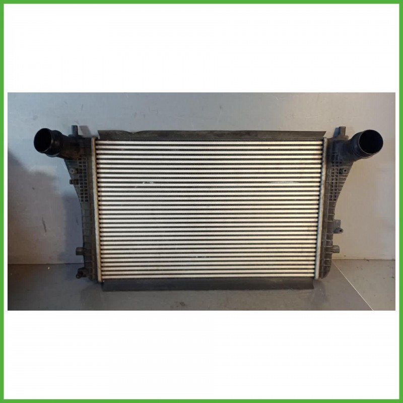 Radiatore Intercooler  Volkswagen Passat 6 Serie 1.6 TDi BlueMotion 16v. 3C0145805AM CAY 2010-2014