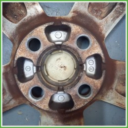 Cerchio Singolo in Lega Ford Fiesta 5 Serie 15 pollici 15 6.0J 4x108 ET52.5 1pz 1077166 Originale Usato al pz