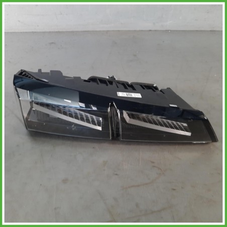 Fanale Fanalino Sinistro SX Hella 24194701L Peugeot 308 3 Serie 2021 9835300480 Originale Usato